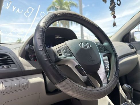 Used 2012 Hyundai Accent GLS w/ Premium Pkg 3 FWD image 23