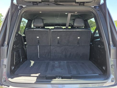 Used 2022 Jeep Wagoneer Series II RWD image 31