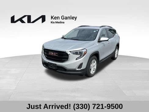 Used 2018 GMC Terrain SLE w/ Driver Convenience Package FWD image 1