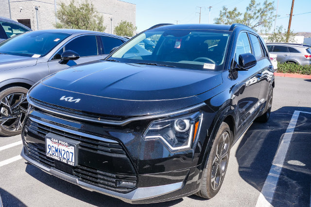 Certified 2023 Kia Niro EX Touring FWD image 5
