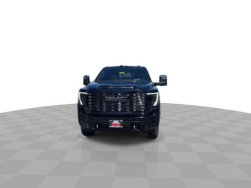 New 2025 GMC Sierra 3500 Denali Ultimate image 3