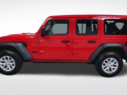 Used 2023 Jeep Wrangler Unlimited Sport w/ Sun And Sound Package AWD/4WD image 18