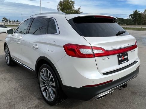 Used 2016 Lincoln MKX Reserve w/ Luxury Package FWD image 6