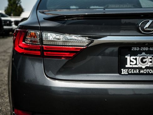 Used 2017 Lexus ES 350 w/ Navigation System Package FWD image 10