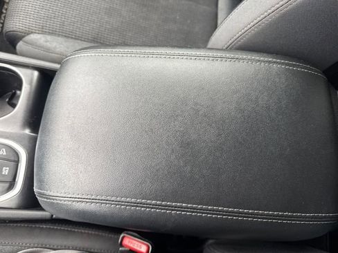 Used 2019 Hyundai Santa Fe SE image 27