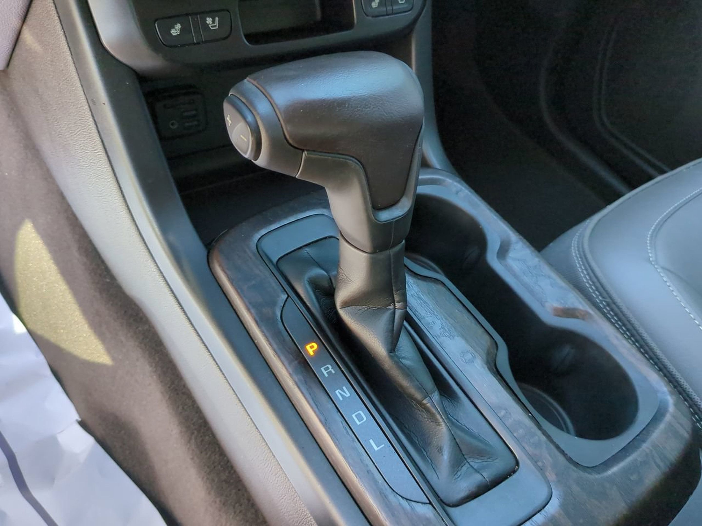 Used 2021 GMC Canyon Denali RWD image 16
