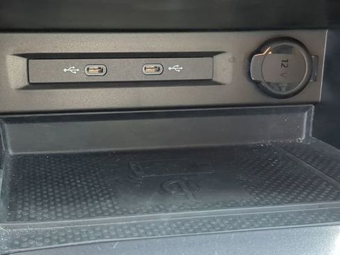 Certified 2023 Volkswagen Tiguan SE image 21