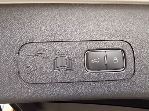 Used 2025 Lincoln Aviator Reserve w/ Luxury Package AWD/4WD image 10