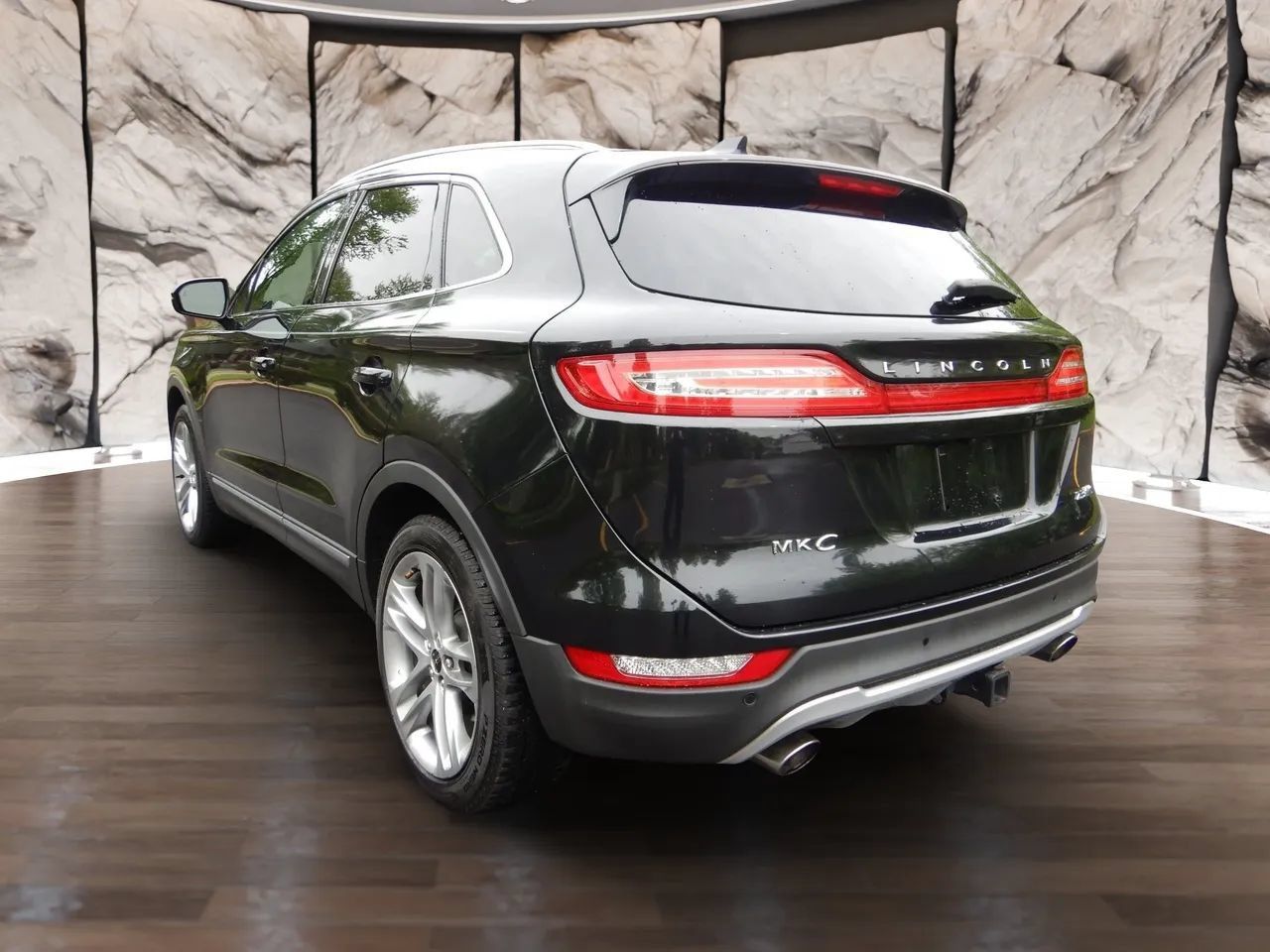 Used 2015 Lincoln MKC AWD w/ Equipment Group 102A Reserve image 8