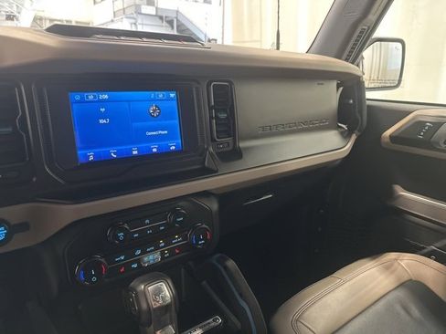 Used 2022 Ford Bronco Wildtrak image 22