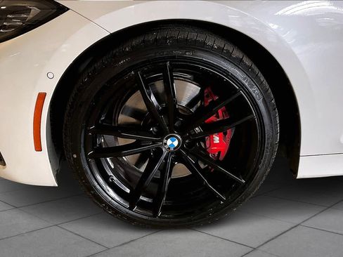 Used 2023 BMW 440i xDrive Convertible w/ Premium Package image 11