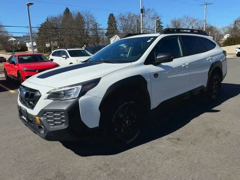 Certified 2025 Subaru Outback Wilderness image 4