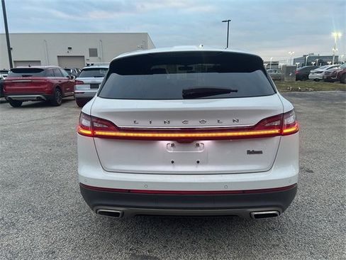 Used 2021 Lincoln Nautilus AWD w/ Equipment Group 101A image 4