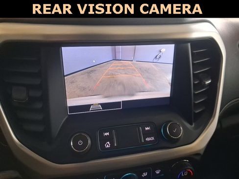 Used 2023 GMC Acadia SLE w/ Driver Convenience Package image 5