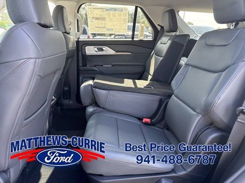 New 2026 Ford Explorer Active w/ Active Comfort Package RWD image 13