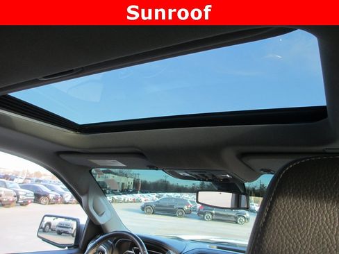 Certified 2022 GMC Sierra 1500 Denali w/ Denali Premium Package image 15