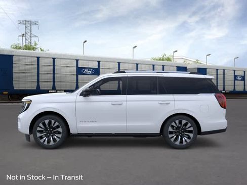 New 2026 Ford Expedition Platinum AWD/4WD image 3