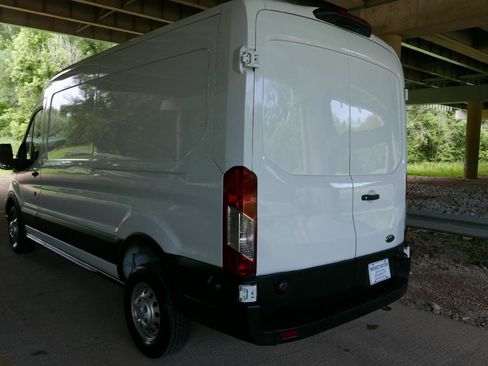 Used 2024 Ford Transit 250 148 Medium Roof Extended AWD image 25