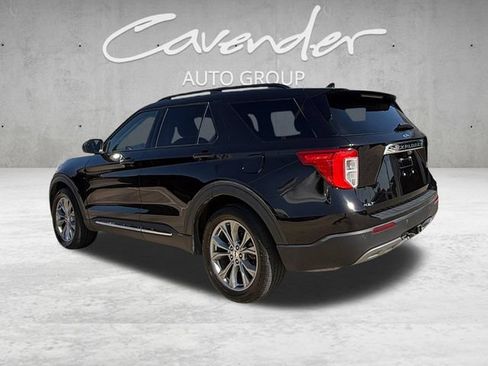 Used 2022 Ford Explorer XLT w/ Equipment Group 202A RWD image 14