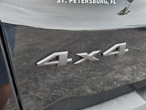 Used 2022 Jeep Renegade Trailhawk AWD/4WD image 11