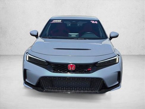 Used 2024 Honda Civic Type R image 2