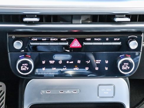 New 2026 Hyundai Ioniq 9 Calligraphy w/ Tow & Go Package image 16