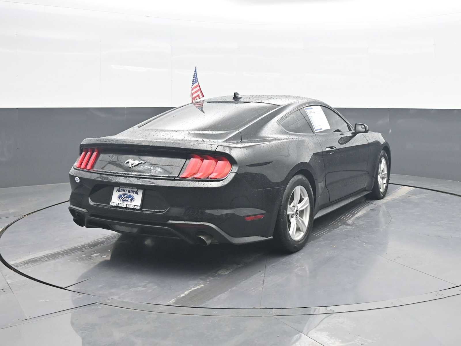 Used 2020 Ford Mustang Coupe RWD image 7