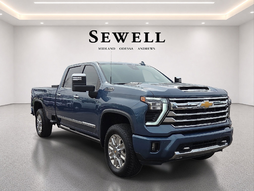 Used 2025 Chevrolet Silverado 2500 High Country w/ Technology Package AWD/4WD image 6