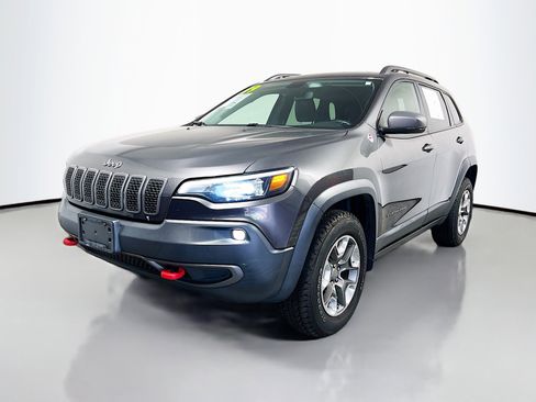 Used 2019 Jeep Cherokee Trailhawk w/ Cold Weather Group image 10