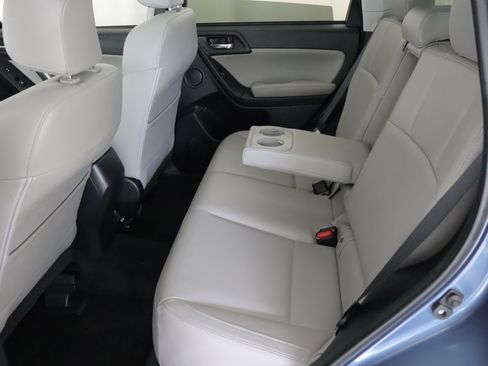 Used 2018 Subaru Forester 2.5i Limited AWD/4WD image 11