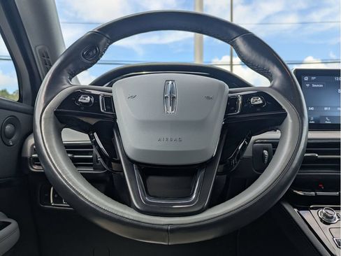 Used 2022 Lincoln Corsair Reserve w/ Equipment Group 201A AWD/4WD image 19