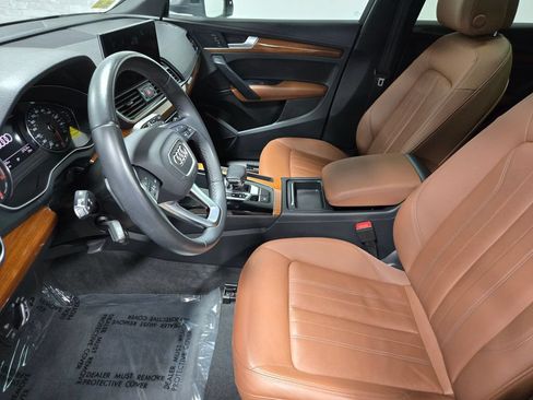 Used 2022 Audi Q5 2.0T Premium w/ Convenience Package AWD/4WD image 10