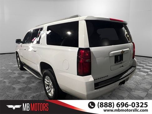 Used 2019 Chevrolet Suburban LT image 7