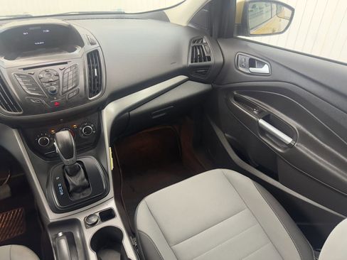 Used 2014 Ford Escape SE image 17