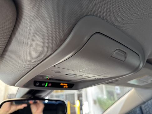 Used 2023 Chevrolet Blazer LT image 34