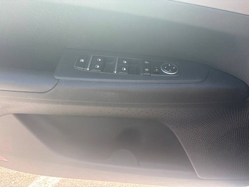 Used 2019 Kia Forte LXS FWD image 12