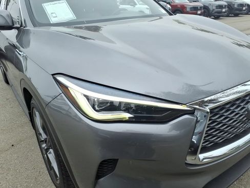 Used 2019 INFINITI QX50 Essential w/ Sensory Package FWD image 4