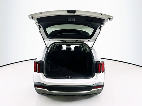 Used 2024 Kia Sorento S image 29