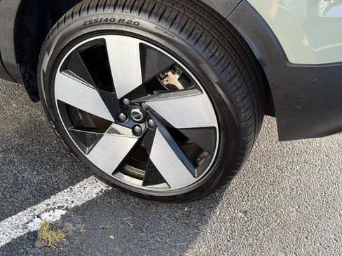 Certified 2023 Volvo C40 P8 Recharge Ultimate w/ Protection Package Premier AWD/4WD image 8