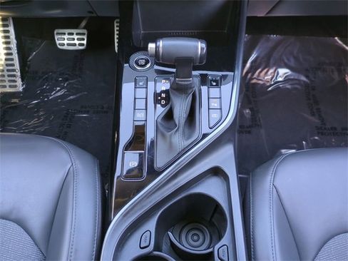 Used 2023 Kia Niro EX Touring image 19