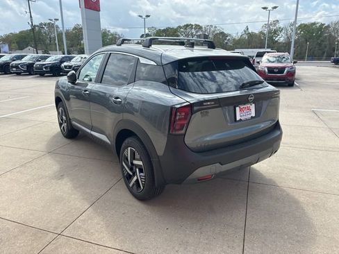 New 2026 Nissan Kicks SV w/ Charging Package FWD image 5