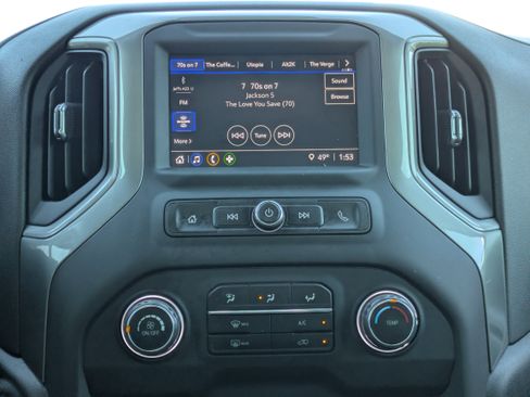 Used 2022 Chevrolet Silverado 1500 Custom image 5