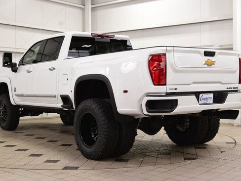 New 2026 Chevrolet Silverado 3500 High Country w/ High Country Premium Package AWD/4WD image 6