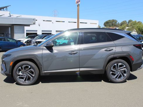 New 2026 Hyundai Tucson Limited AWD/4WD image 2
