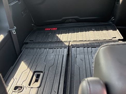 Used 2021 GMC Acadia AT4 w/ Trailering Package AWD/4WD image 34