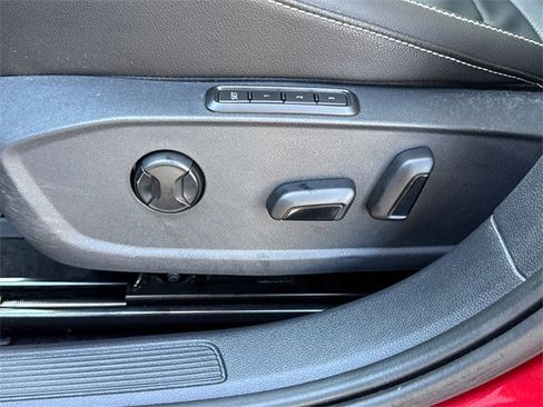 Certified 2023 Volkswagen Jetta SEL image 11