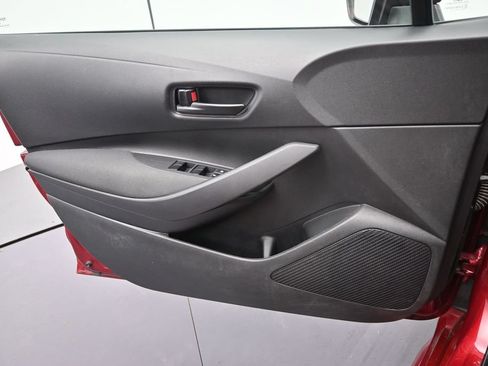 Used 2024 Toyota Corolla LE FWD image 27
