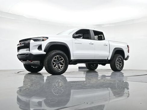 Used 2026 Chevrolet Colorado ZR2 AWD/4WD image 37