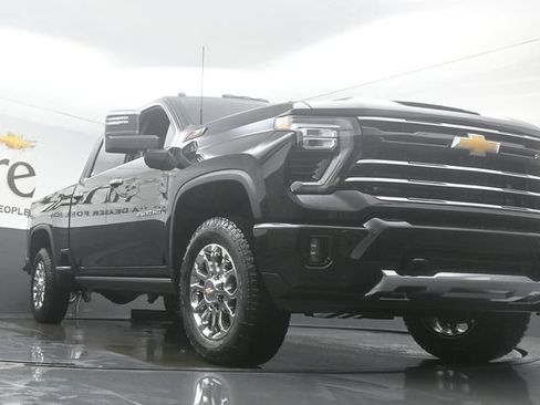 New 2026 Chevrolet Silverado 2500 LTZ w/ Z71 Chrome Sport Edition AWD/4WD image 5