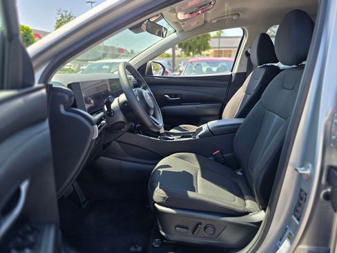 Used 2025 Hyundai Tucson SEL FWD image 14